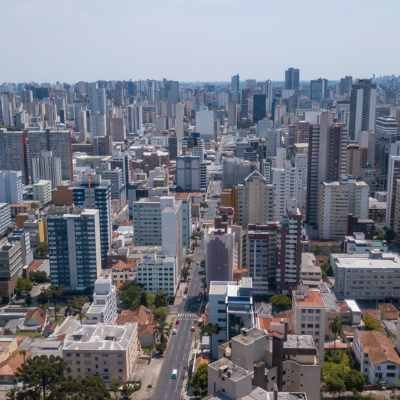 especialista em filmagem aérea com drones em curitiba